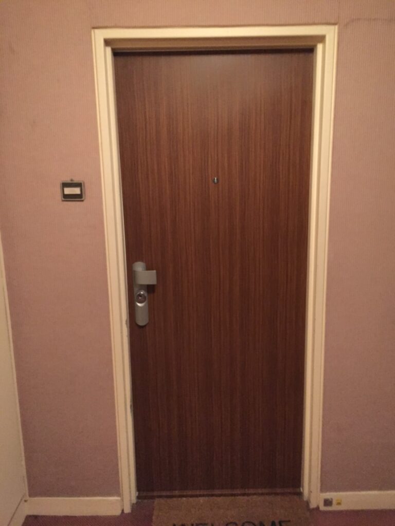 Bloc porte blindé côté extérieur