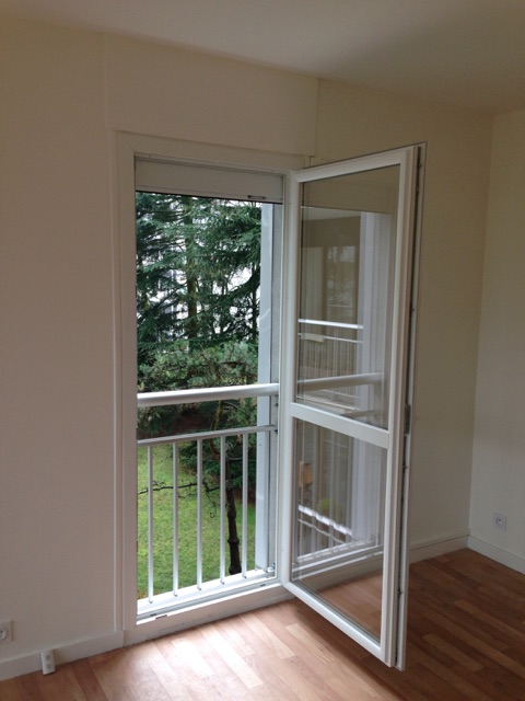 PF SALON PVC