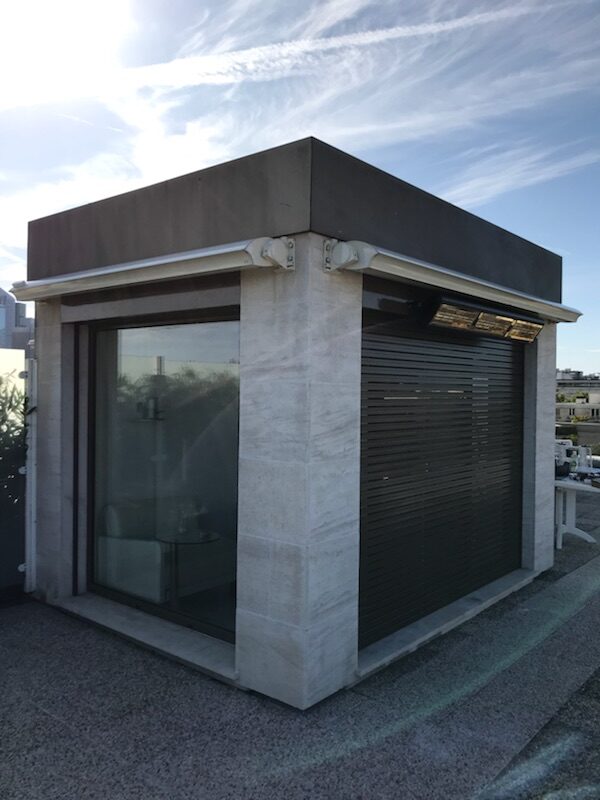 Store banne électrique radio avec pose d'un chauffage  extérieur (2)