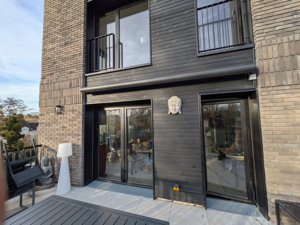 Store banne coffre COMPACTO - Massy (1)