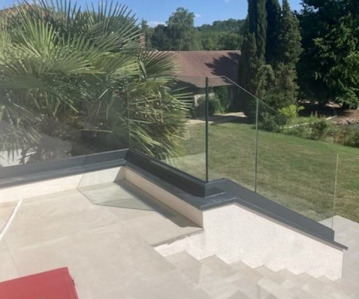 Garde corps en verre